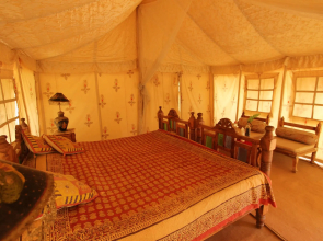 Sheesh Mahal Desert Camp