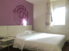 V8 Hotel Xi Cun Branch