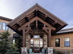 7 Renegade Rd 6 Bedroom Home by Moonlight Basin Lodging
