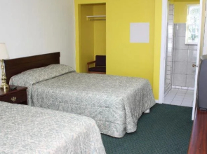 Kenwood Motel