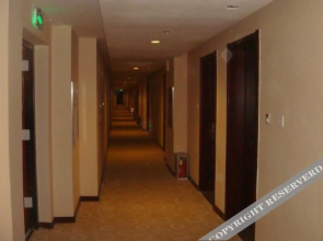 Yuerong Holiday Hotel