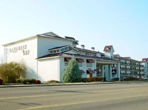 Landmark Inn