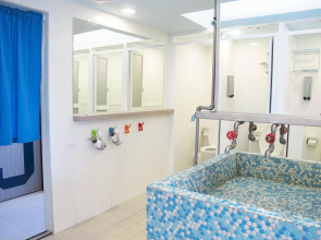 Uno Backpackers Inn