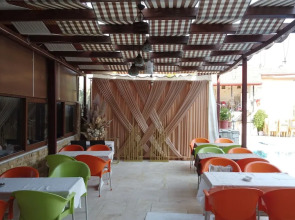 Shah Sultan Ozturk Hotel