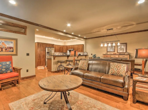 Red Lodge Townhome w/ Private Hot Tub & Mtn Views!