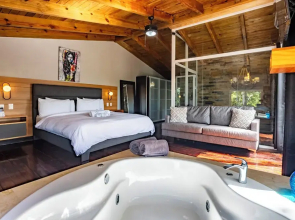 Villa Twelve27