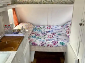 Cosy Caravan at Carrigeen Glamping