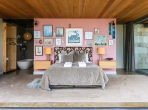 Waiheke Island Coastal Retreat