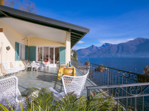 Villa Al Lago