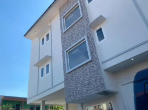 Dkp 32 by OYO Rooms