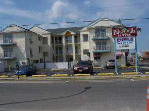 Hotel Charlee Villas by the Beach