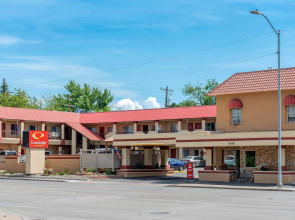 Econo Lodge  Inn & Suites Durango