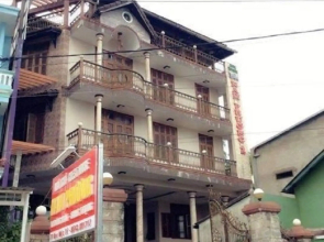 Nam Phuong Riverside Villa