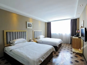 Kaili Jinyuan Hotel (Kaili bus station Grand Cross store)