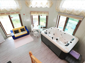 Ganghwa Rulru Ralra Pension