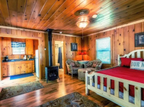 Knotty Pines Cabins