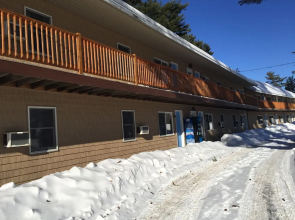 Milford Motel On The River