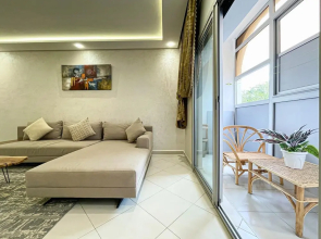 Nejma Peaceful 2-bedroom Near Corniche