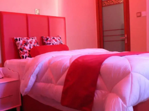 Hidden Gems Studio Apartments