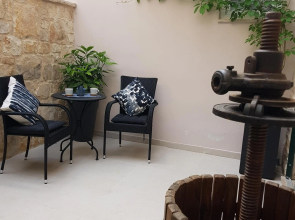 Studio Bluestone