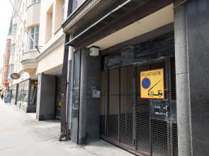 2ndhomes Deluxe 2BR Apt w Sauna&Balcony