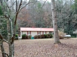 Murphys Fish Camp 2 Bedroom House by Mountain Laurel Cabin Rentals