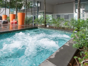 S3 Beautiful 2 Beds Suite - KLCC - KL Tower - WIFI