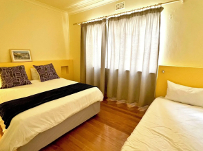 Long Street Backpackers