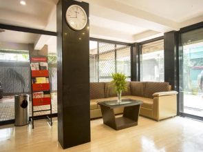 OYO 1758 Hotel Balaji Inn