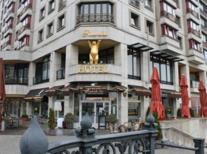 Riverside Royal Hotel