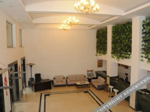 Elong R.YUN Hotel (Inner Mongolia University North Campus Taoli Lake)