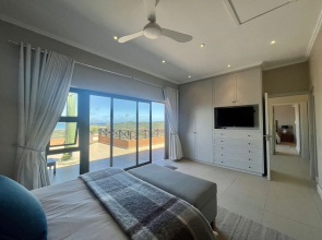 San Lameer Villa 13912 4 Bedroom Luxury