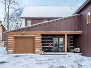 Summit Lodge