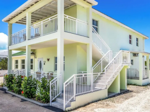 Chalk Sound Jungle Oasis Apartments