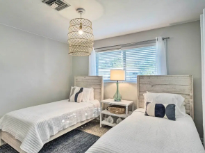 Bright Boynton Beach Getaway w/ Patio!