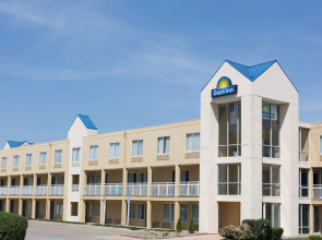 Days Inn by Wyndham West Des Moines / Clive