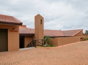 Villa Rentals 14309