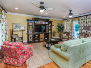 4318 6th Street by Hodnett Cooper