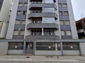 Apt encantador praia do Morro 20 metros da praia.