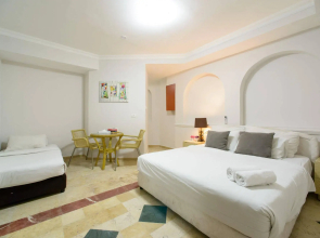 Royalty Suites