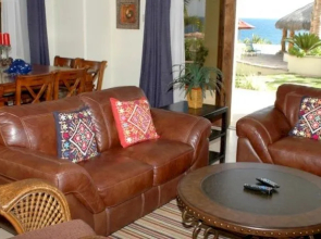 El Encanto de la Laguna Condos