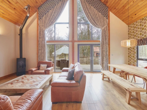 Host Stay Shunner Howe Lodge