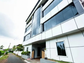 Cochin Airport Hotel By OYO Rooms