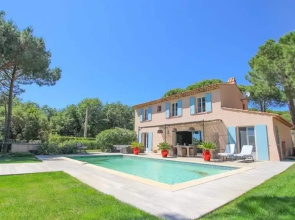 Spacious Holiday Home in Grimaud With Large Garden