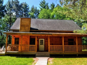 Camp Pinemere 5 Bedroom Home