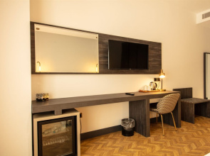 V Center Hotel