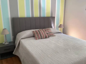 Bright 2bd apt, garden view & parking - Glyfada