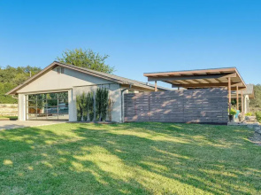 Luxe Mid-century Austin Home w/ Canyon Views