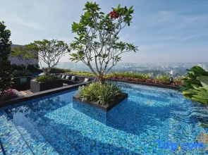 Riveria Premium Kuala Lumpur, Roam