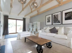 Kilburn Cottage